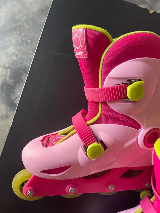 Patins cor de rosa usados