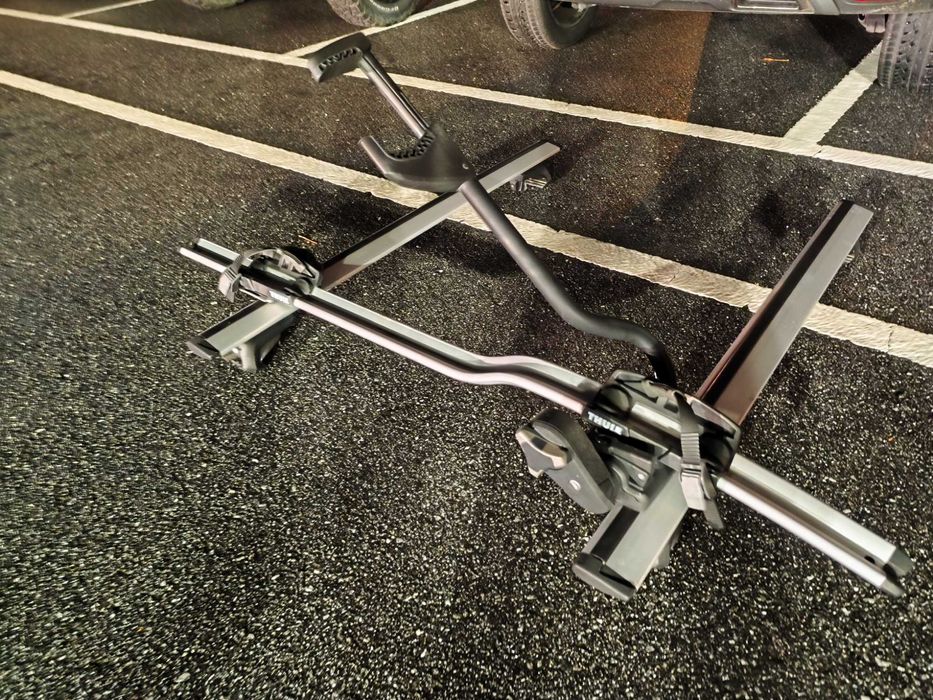 Suporte de bicicleta da Thule + Barras de tejadilho