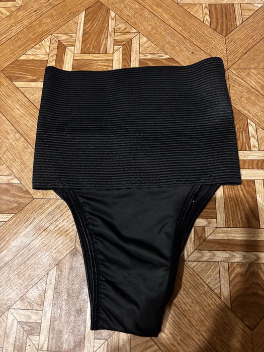 Трусики с утяжкой новые .