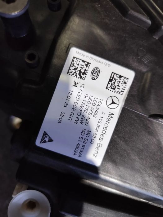 MERCEDES CLA W118 FAROL LED ESQUERDO - FF625