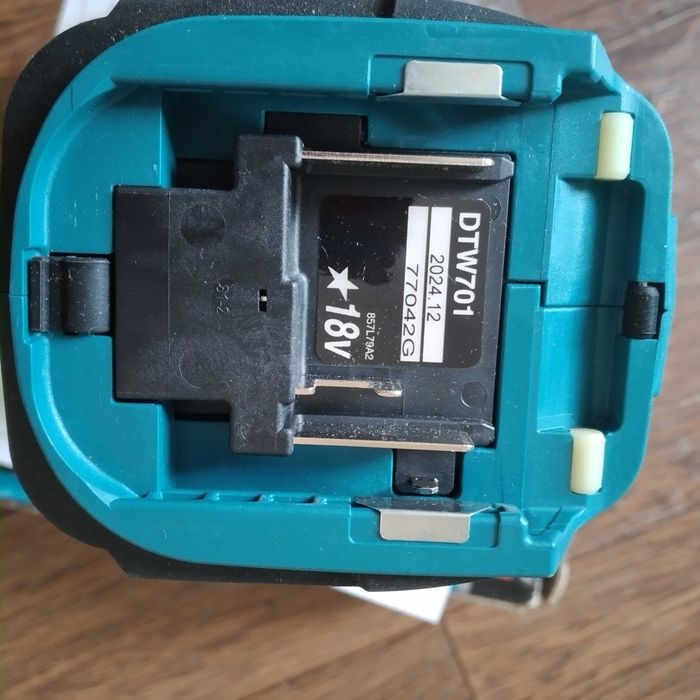 Гайковерт Makita DTW701Z