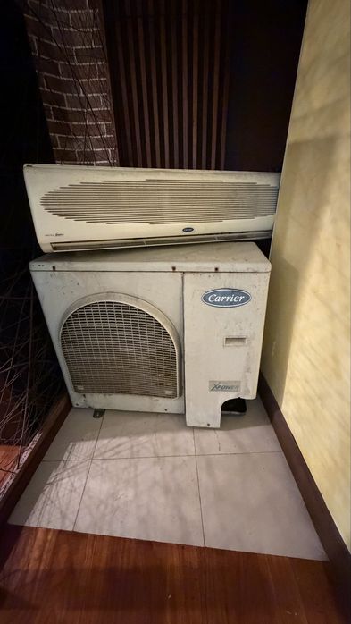 Ar Condicionado Carrier, sem controle remoto