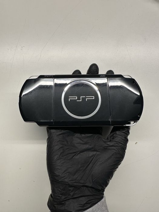 Psp-3004 + carregador + jogo