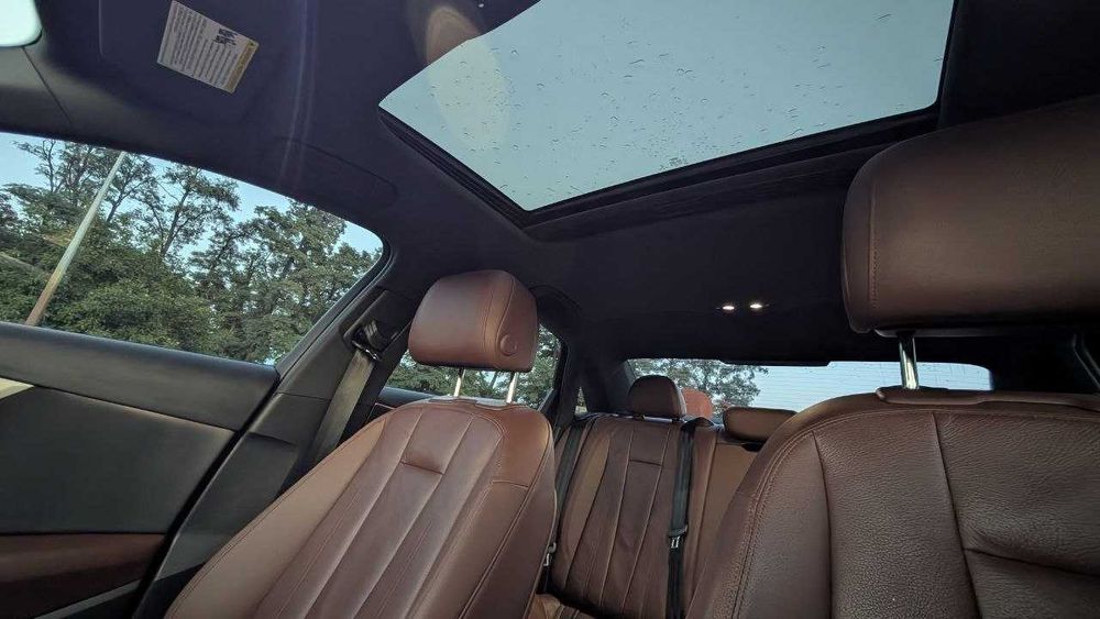 Audi A4 2018 VIN WAUKMAF44JA226256 фото оголошення 13 з 24