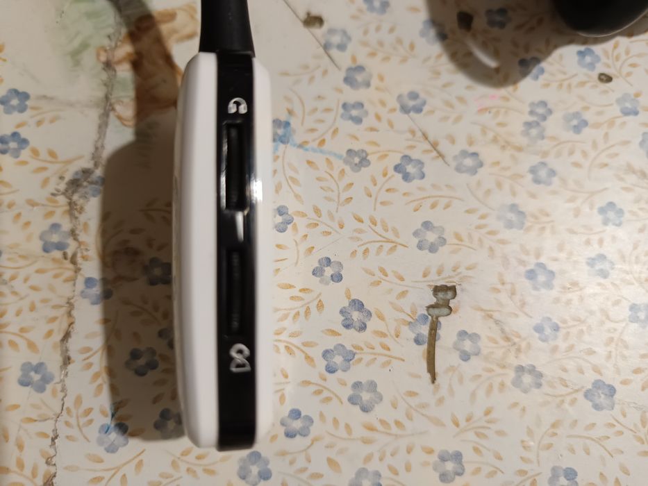 Vendo cabo  novo PC e ligar ao fones bom estado