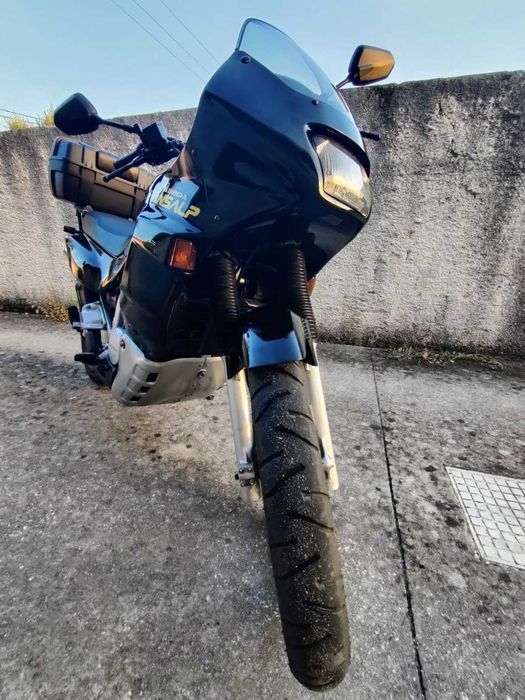 Honda Transalp XL600V 1995- Fiável e Pronta a Rodar