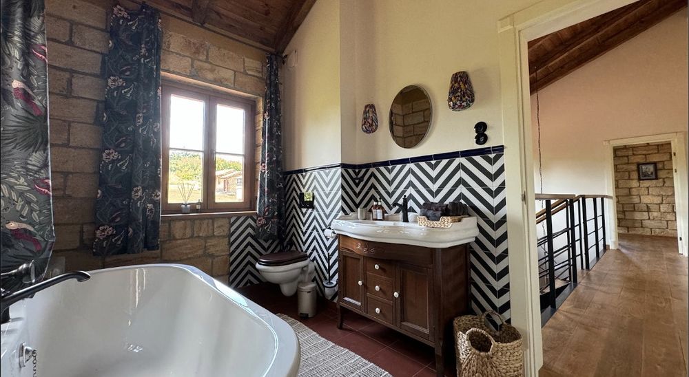 Продажа усадьбы.Маленькая Тоскана под Киевом.Обуховский. 1.18 Га земли