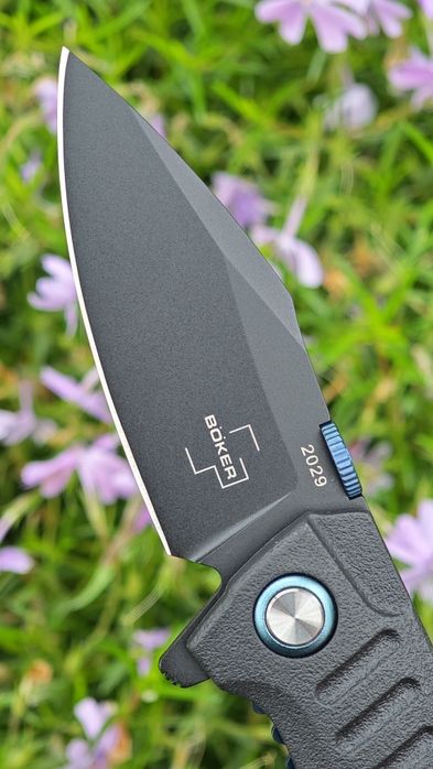 Boker Plus Bend Blackout: помічник відкриття, клинок D2, накладки GFN, дизайнер Lucas Burnley. Чудовий ніж з помічником відкриття. На кожен день EDC