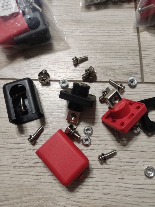 Клемма проходная 200А liFePO4 200А