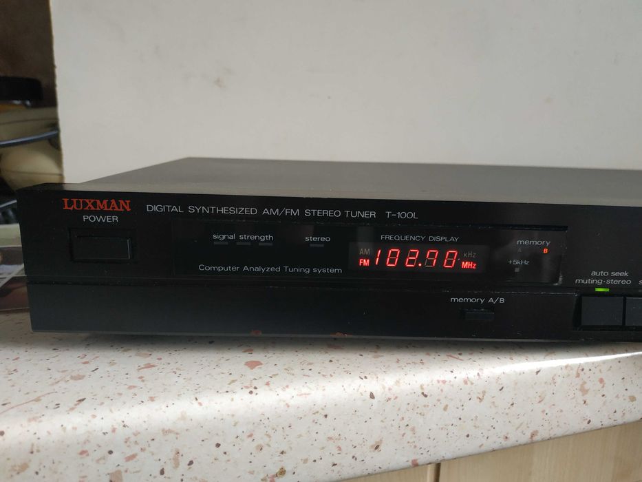 Luxman T-100 L
