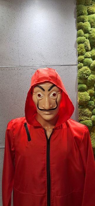 Strój przebranie kostium dom z papieru