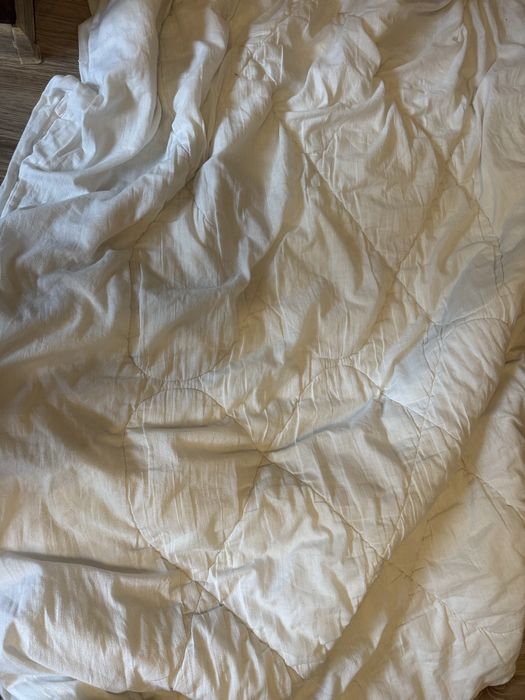 Biała kołdra cienka