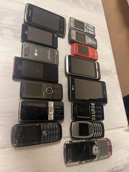 Stary telefon/stare telefony lg nokia sagem samsung sony ericsson htc