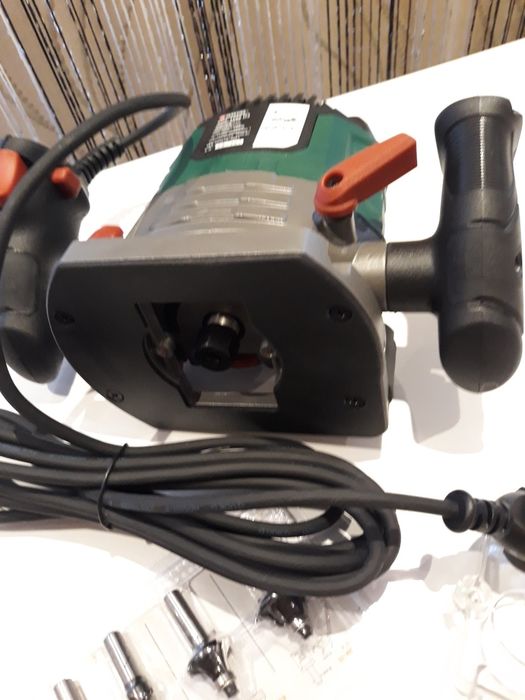 Фрезер Parkside POF 1200 D3
