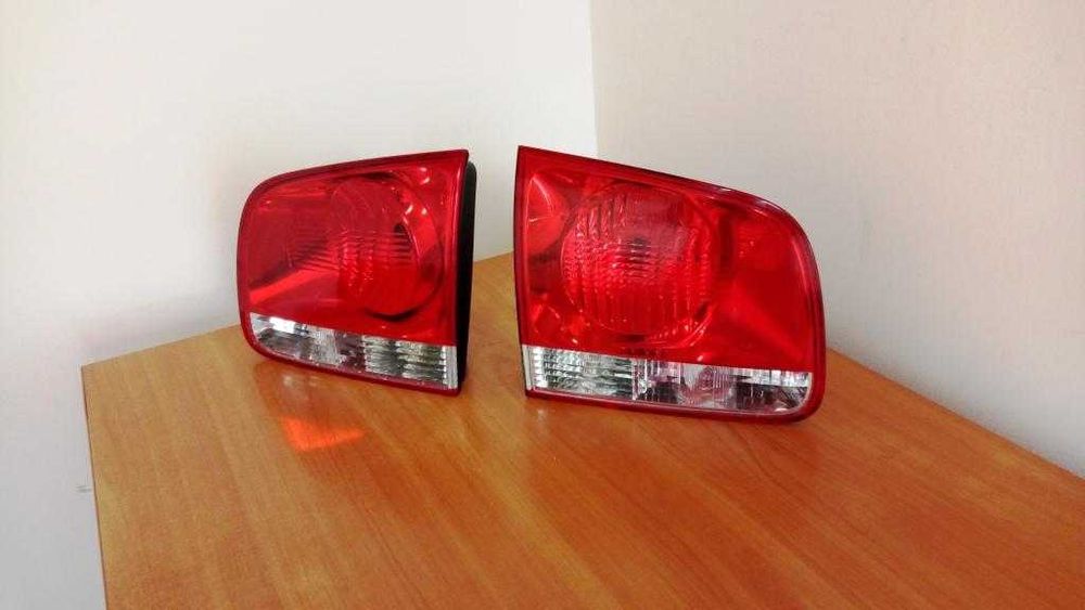 Фонарь задний Стоп Ліхтар Volkswagen Touareg 2003 - 2006 Задняя Фара