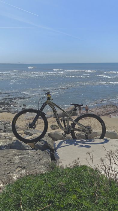 Bicicleta de enduro Kona