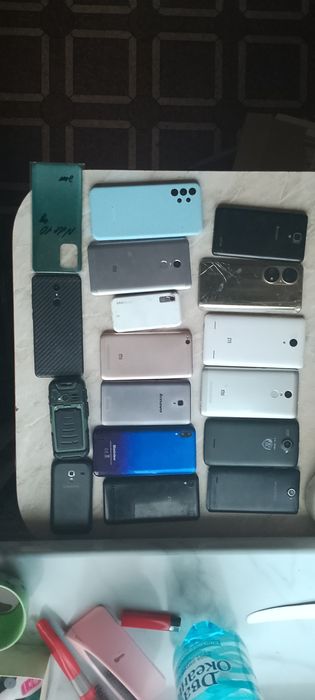 Продам телефоны одним лотом