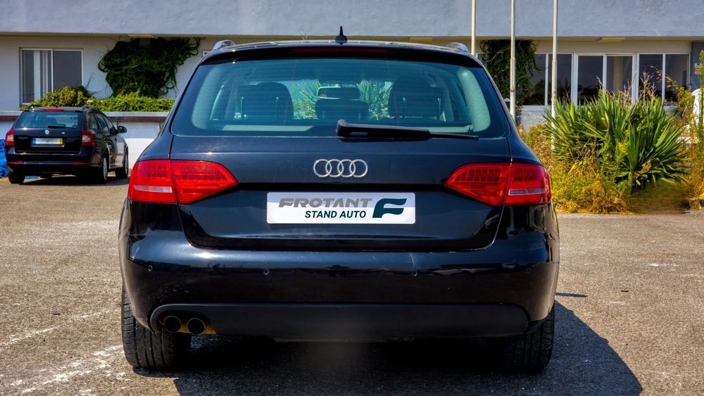 Audi A4 Avant 2.0 TDI DPF multitronic Ambition foto 2
