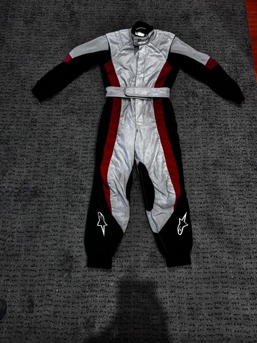 Fato de corrida, da alpinestars.