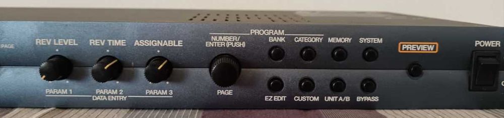 Roland SRV-3030 24-Bit Digital Reverb with Digital I/O