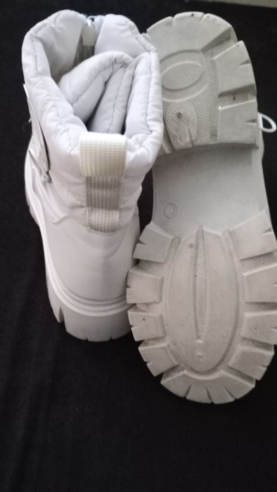 Kozaczki trapery  rozm 38 złamana biel