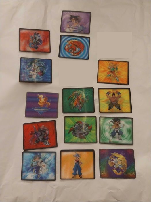 Álbum / Caderneta Beyblade com 14 cromos holográficos, Chipicao, vintage, edição limitada