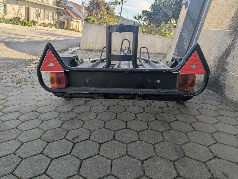 Vendo atrelado para motociclos