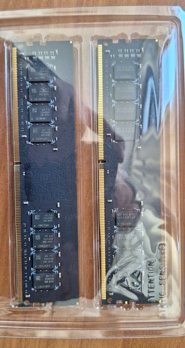 Memoria DD4 gama BlueRay 2x 8GB nota a memória e (nova) apenas testado