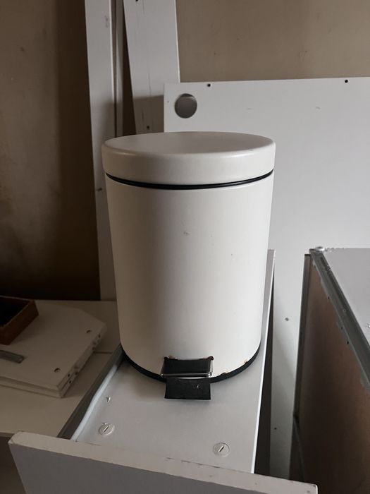 Caixote do lixo64740621703171120