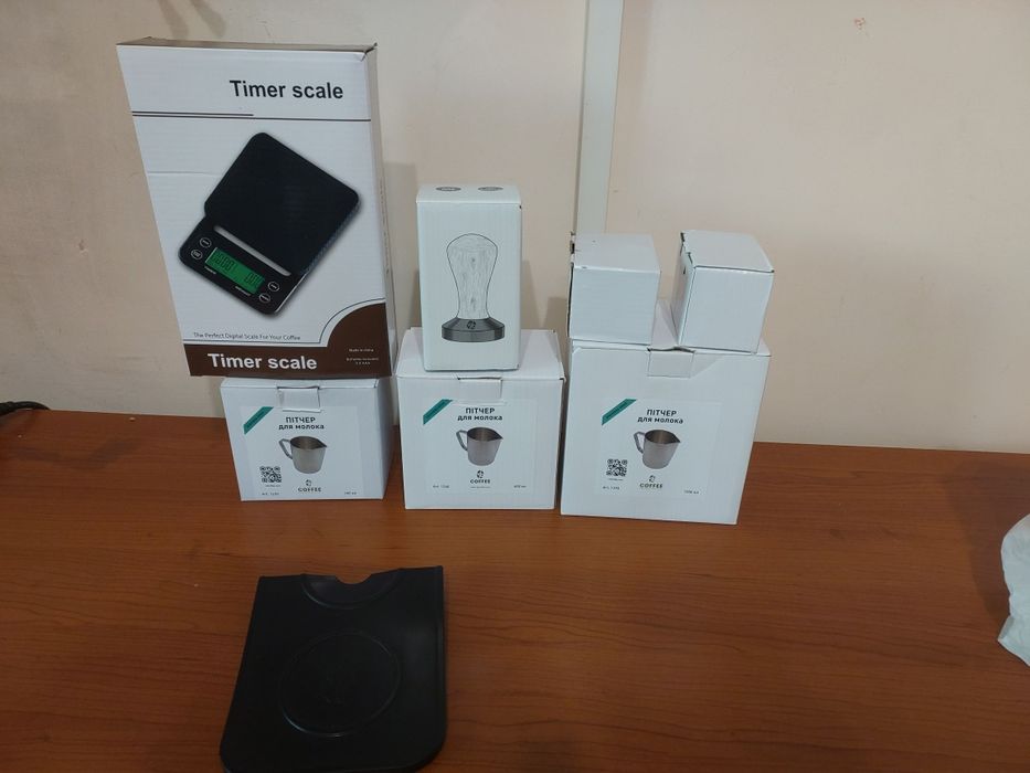 Пітчери,темпер, сліпе сито,ваги для кави
