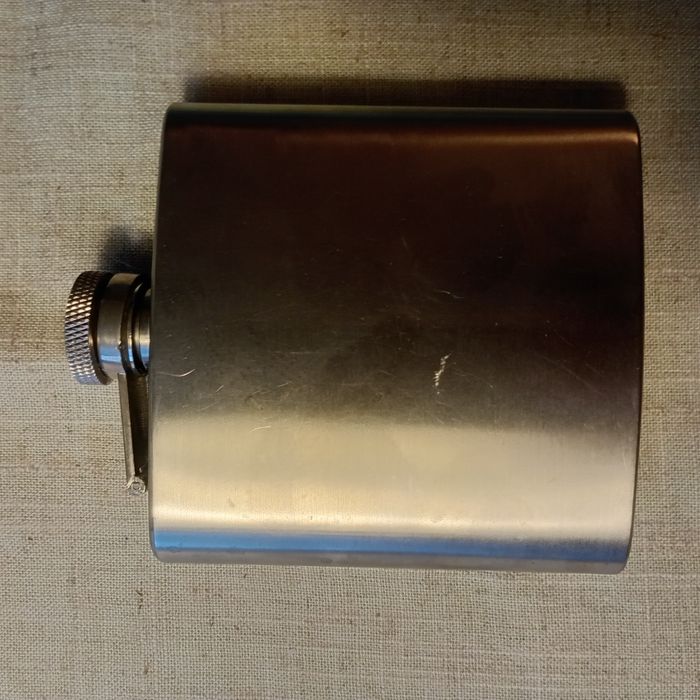 Piersiówka ze stali nierdzewnej, 177 ml