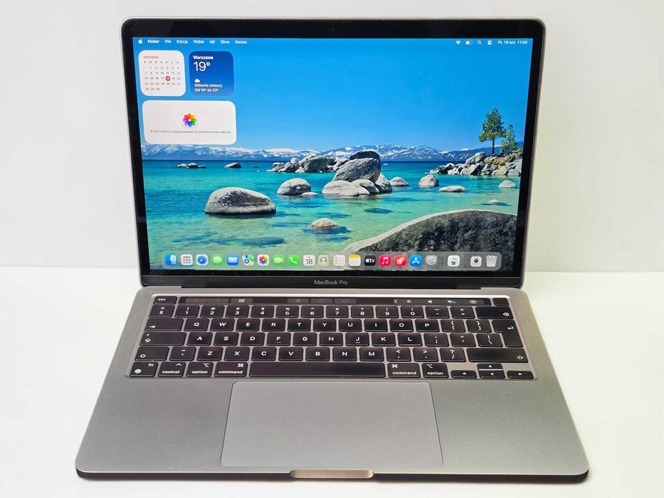 MacBook Pro 13 2020 / M1 / 16GB DDR4 / 256GB SSD / BAT 89% / Space Gray / 13.3" 2560x1600 RETINA / Grade A- / GW 12 miesięcy