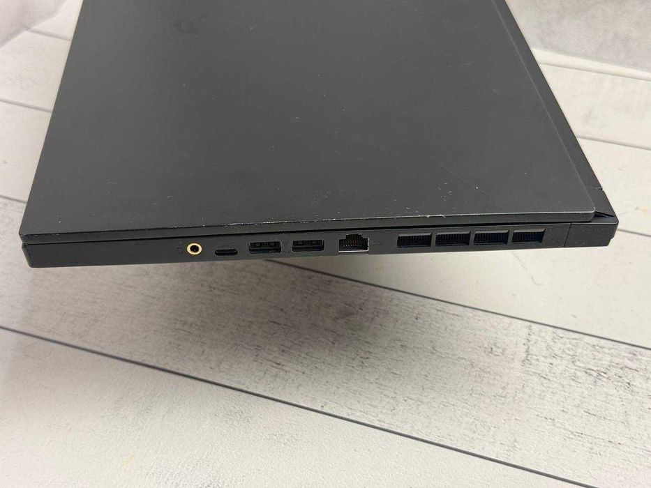 MSI GS 66 Stealth intel i7-10750H   16ram ddr4  GTX 1660Ti 6gb ssd 500gb 240hz екран