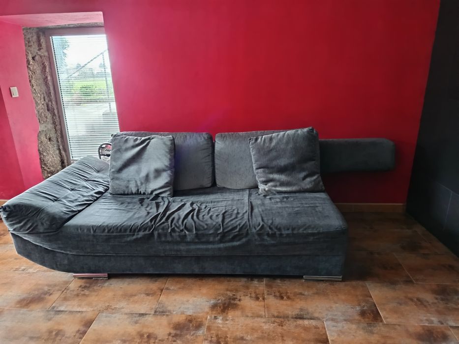 Sofá com chaise long