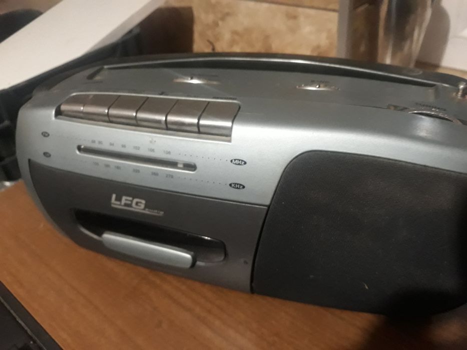 radiomagnetofon  LFG