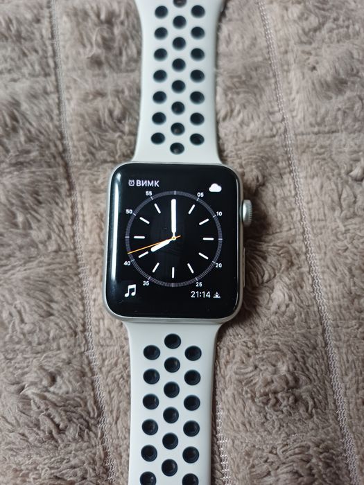 Apple Watch Series 3 42mm Silver GPS Оригінал 84% АКБ + 2 ремінці