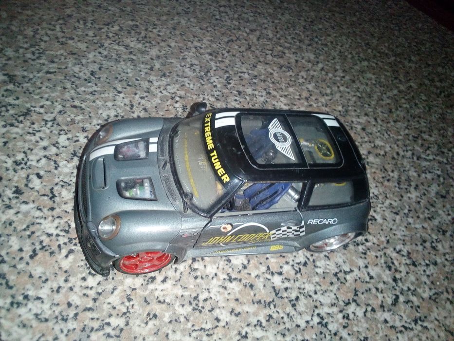 Miniatura BMW Mini Cooper S Escala 1:24