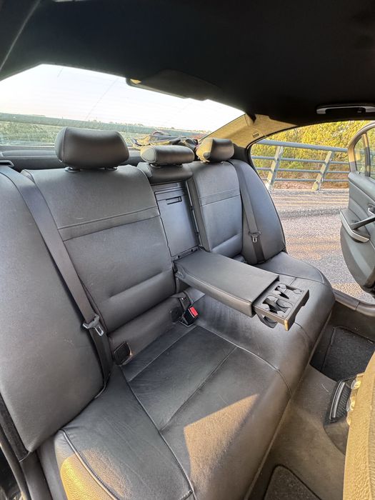 BMW e90 320d LCI (Estética e Mecânica Revistas)