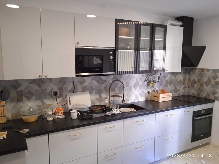Montagem de Cozinhas e Roupeiros .
