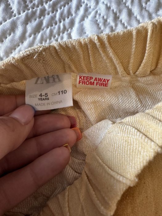 Dziecięce spodenki alladynki z guzikami rozm.110, zara