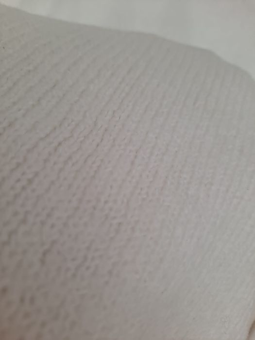 Sweter biały do 130 biust