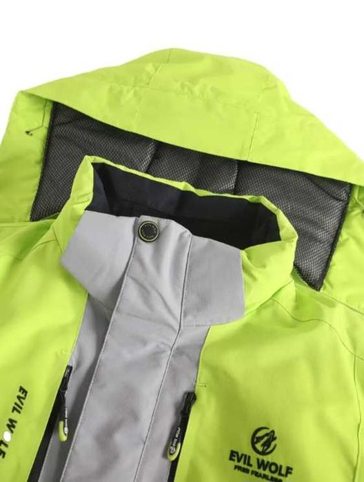 Лижний костюм розмір L топ 2026