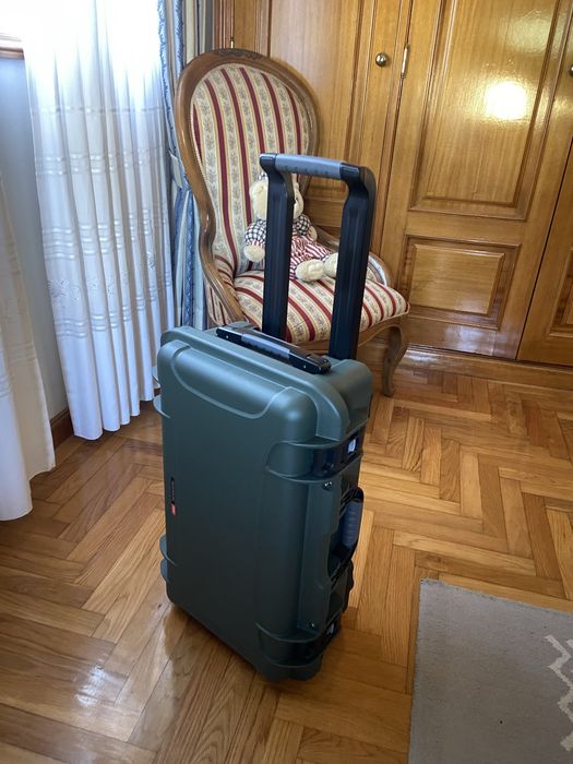 Nanuk 935 - Capa rígida impermeável c/ rodas