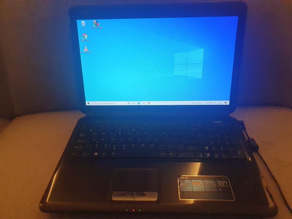Laptop,komputer Asus Altec SRS używany