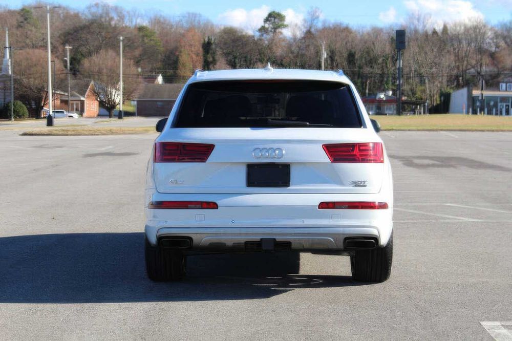 Audi Q7 quattro Prestige      2017