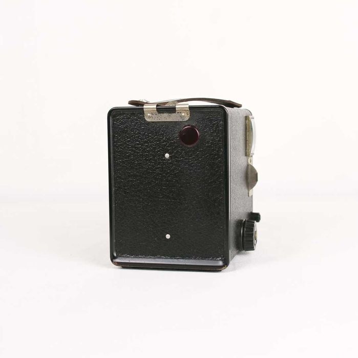 Máquina fotográfica Kodak Six-20 Brownie Model D