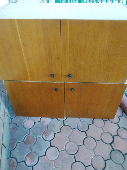 Продам деревянные тумбочки