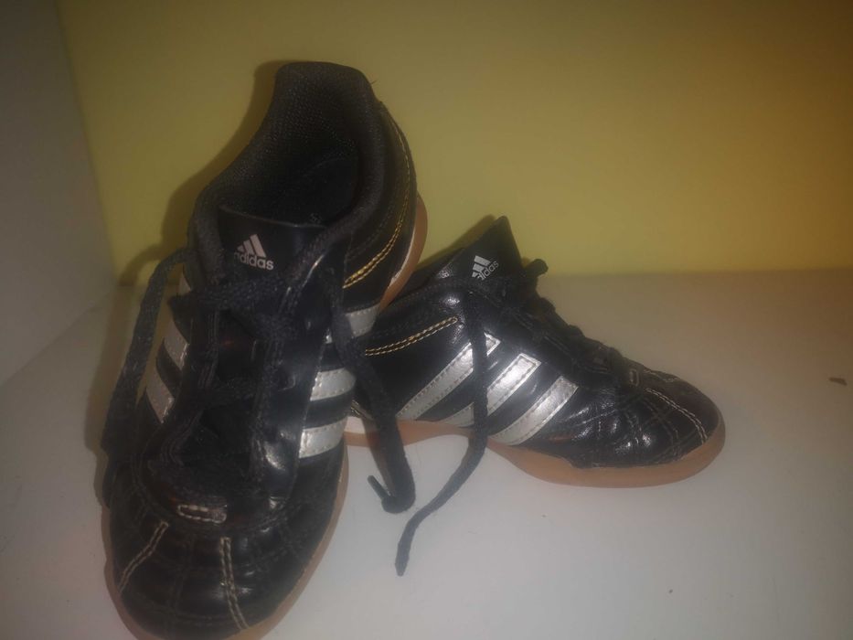 Halówki adidas rozm. 27    16cm