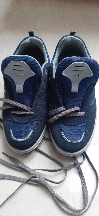 Buty sportowe Demar r. 38