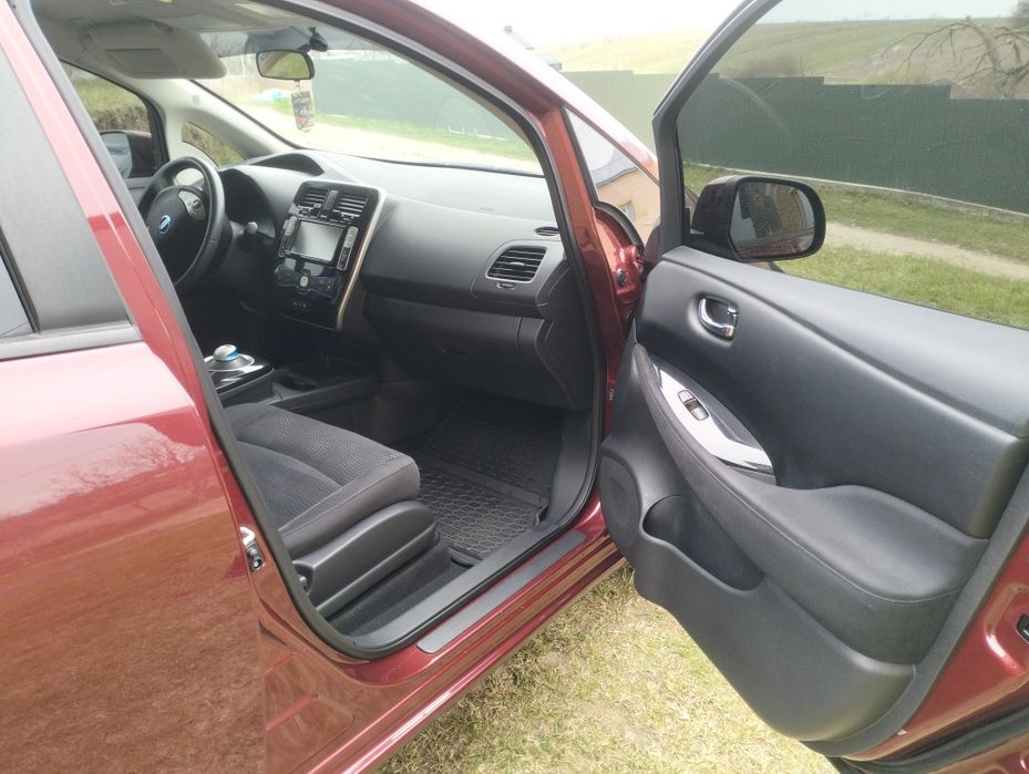 Нісан ліф 30к 2017
